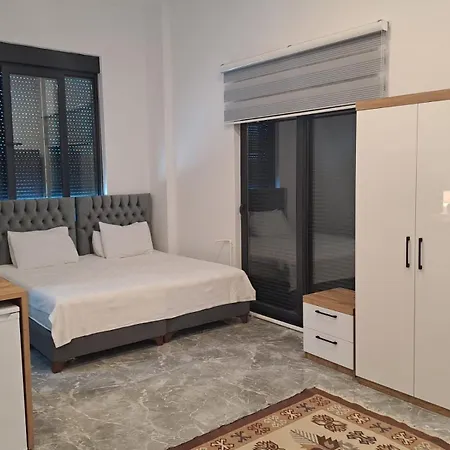 Alya's Appartement Sidé